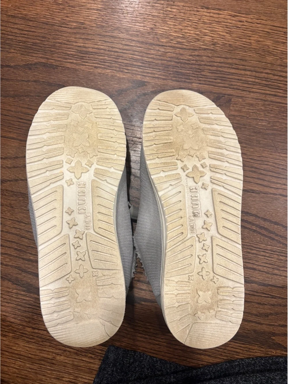Hey Dude Wendy Corduroy Grey Slippers Size US 9 EU 40